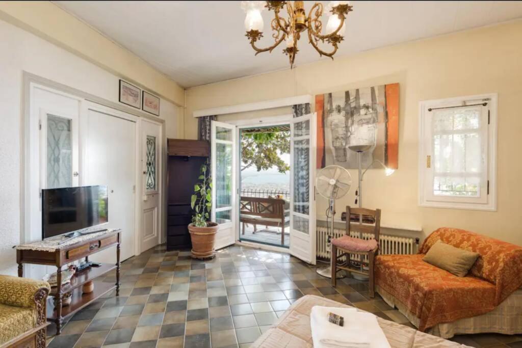 Ano Poli Stay With Private Terrace And View 테살로니키 외부 사진